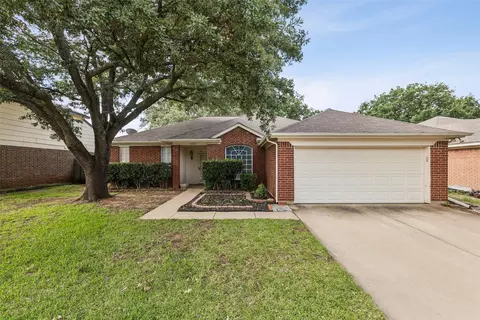 6222 Vista Wood Dr, Arlington, TX 76017