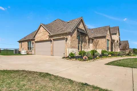 67 Daniel Dr, Van Alstyne, TX 75495 photo 5