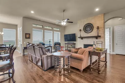 67 Daniel Dr, Van Alstyne, TX 75495 photo 8