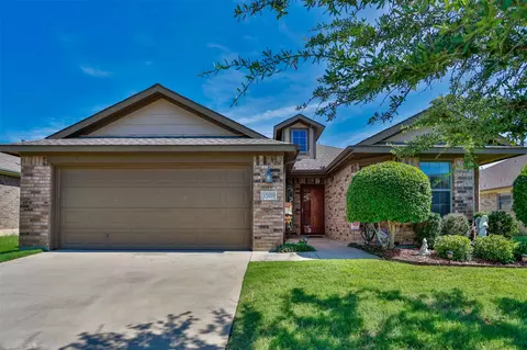 3509 Austin St, Gainesville, TX 76240