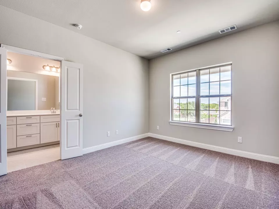 Bedroom - 641 Hutchinson Ln, Lewisville, TX 75077 photo 1 of 3