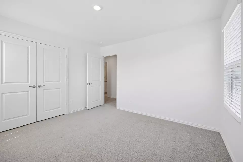Bedroom - 1363 Los Olmos Ln, Crandall, TX 75114 photo 10 of 10