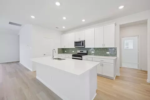 Kitchen - 1363 Los Olmos Ln, Crandall, TX 75114 photo 1 of 6