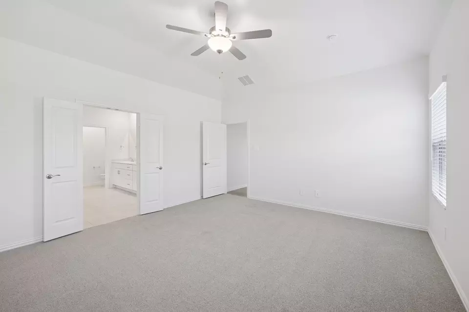 Bedroom - 1363 Los Olmos Ln, Crandall, TX 75114 photo 3 of 10
