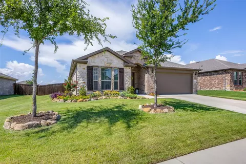 912 Crepe Myrtle Ln, Anna, TX 75409