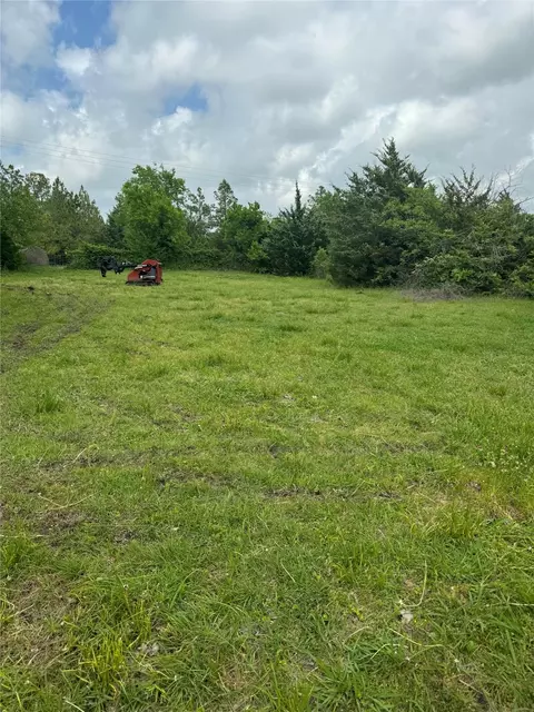 1204 1205 Yellowstone Dr, Greenville, TX 75401