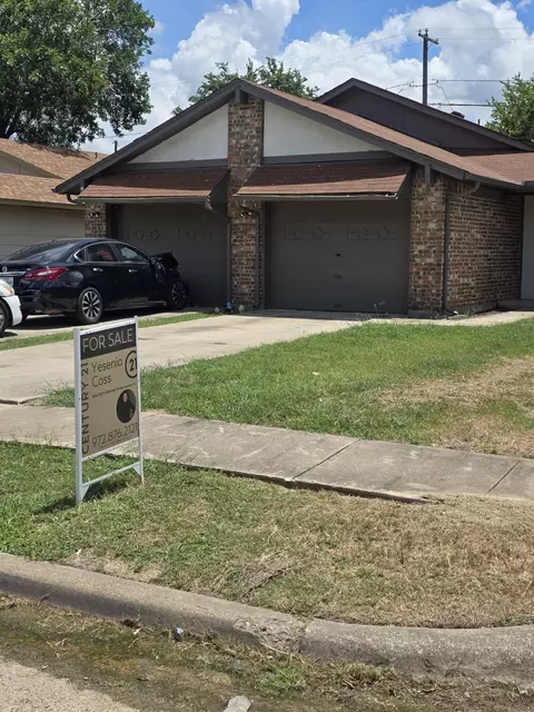 8916 Greenmound Ave, Dallas, TX 75227