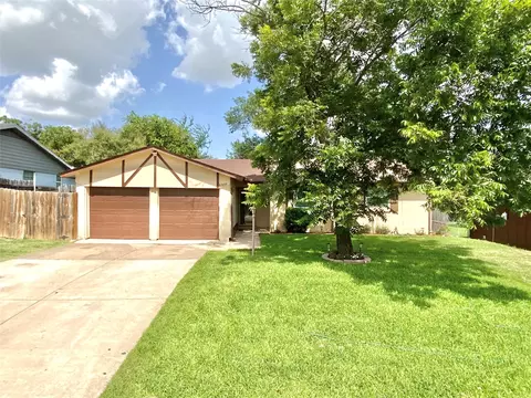 6509 Woodway Dr, Fort Worth, TX 76133