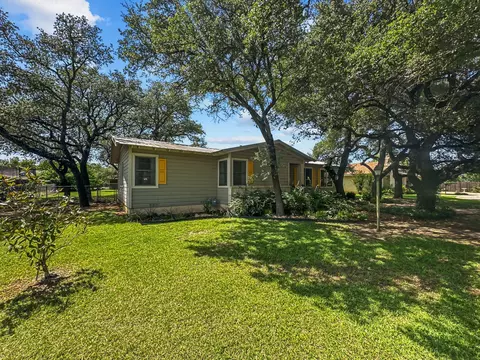 402 S Williams St, Hamilton, TX 76531