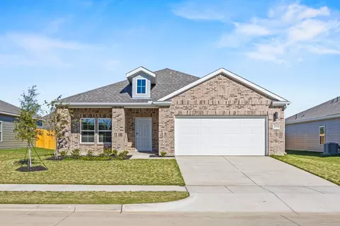 1009 Park Oak Ln, Crowley, TX 76036