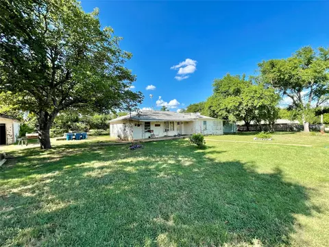 514 W Roosevelt Ave, Whitney, TX 76692