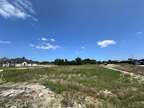170 Coalson Xing, Azle, TX 76020