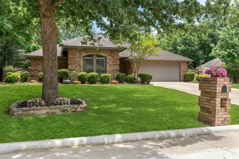 1302 Spyglass Dr, Mansfield, TX 76063