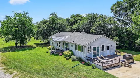 5585 S Fannin Ave, Denison, TX 75021