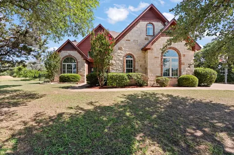 7156 Carnoustie Dr, Cleburne, TX 76033