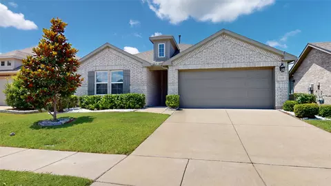 2135 Erika Ln, Forney, TX 75126