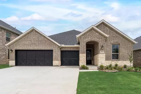 5713 Ferrers Dr, Aubrey, TX 76227