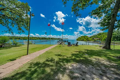 9592 Lakeland Loop, Quinlan, TX 75474