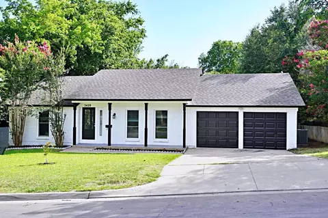 3429 Willowcrest Dr, North Richland Hills, TX 76117