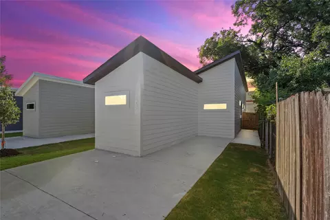2223 Hooper St, Dallas, TX 75215
