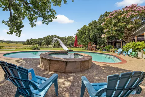 916 County Road 914 Rd, Burleson, TX 76028