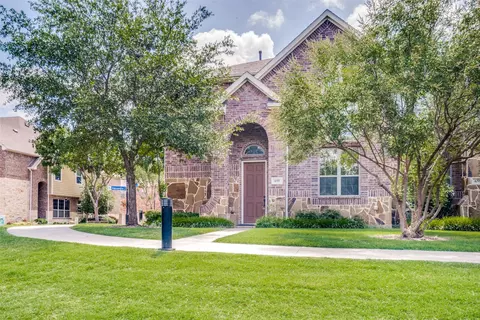 655 Emily Ln, Richardson, TX 75081