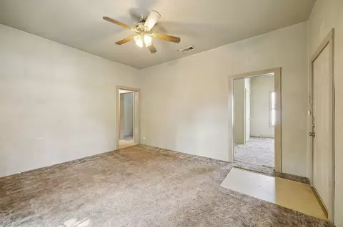 Living - 1000 E Brin St, Terrell, TX 75160 photo 1 of 3