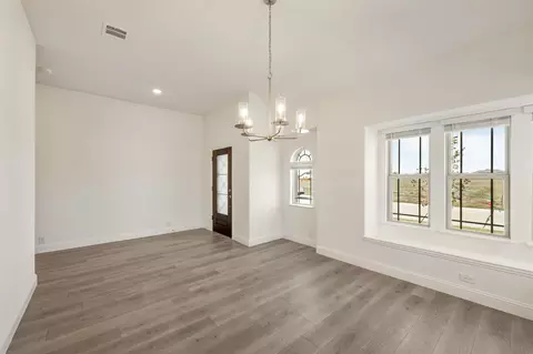 301 Saddlewood Trl, Commerce, TX 75428 photo 7