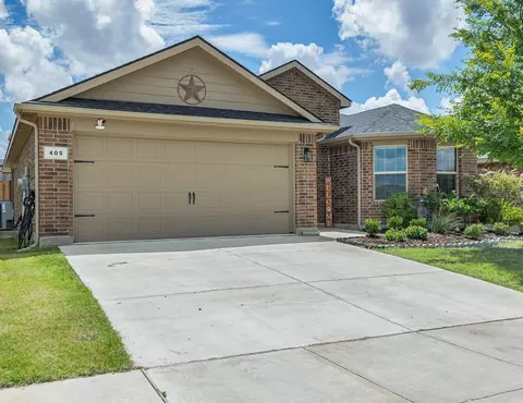 405 Houndstooth Dr, Fort Worth, TX 76131