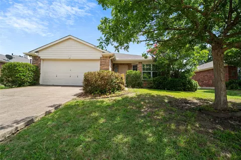 3013 Eastwood Dr, Wylie, TX 75098