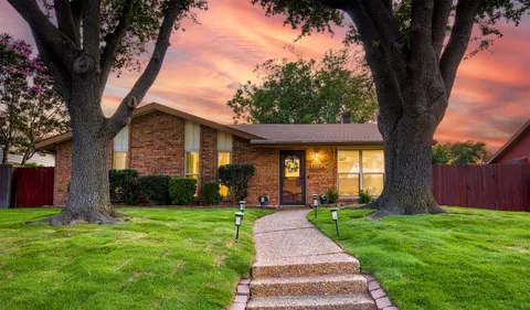 6005 Frontier Ln, Plano, TX 75023