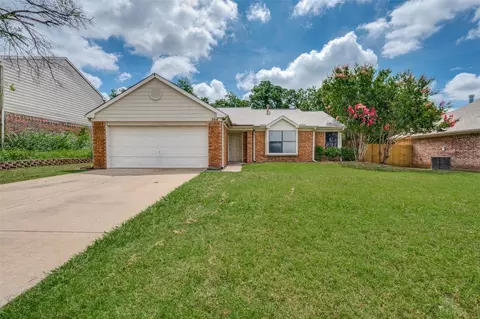 304 Mack Dr, Denton, TX 76209