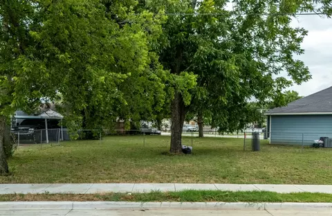 1622 Elmore Ave, Dallas, TX 75216