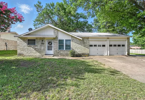 5008 Lasalle Dr, Arlington, TX 76016