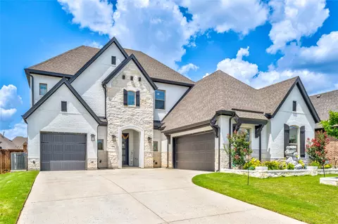 2806 Garrett Dr, Highland Village, TX 75077