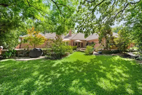 909 Dogwood Ct, Colleyville, TX 76034