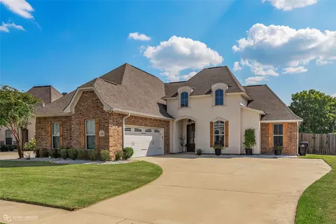 104 St Andrews Ln, Benton, LA 71006
