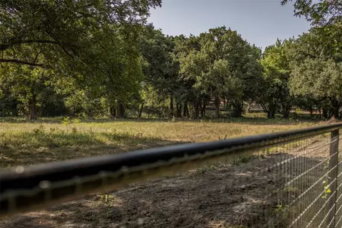 301 Dixon Rd, Aledo, TX 76008