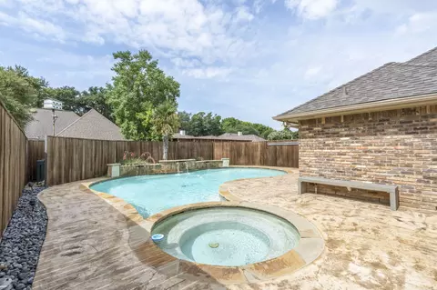 6910 Flintcove Dr, Dallas, TX 75248