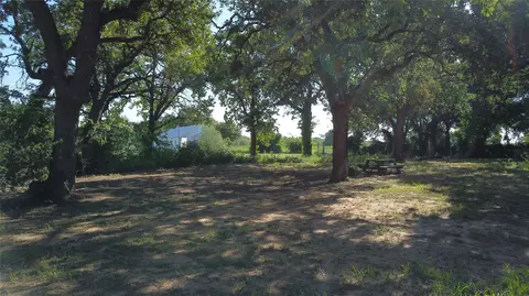 211 County Road 321, Comanche, TX 76442 photo 9
