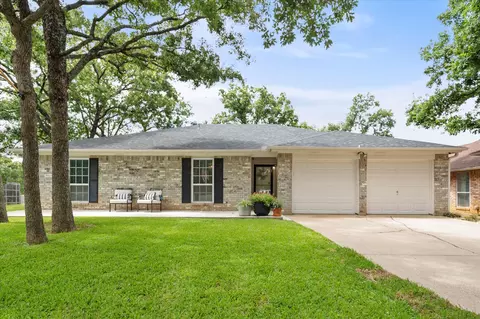 3302 Mckamy Oaks Trl, Arlington, TX 76017