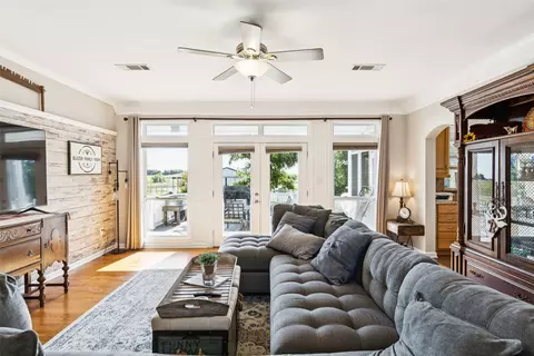 2377 Big Sky Trl, Ponder, TX 76259