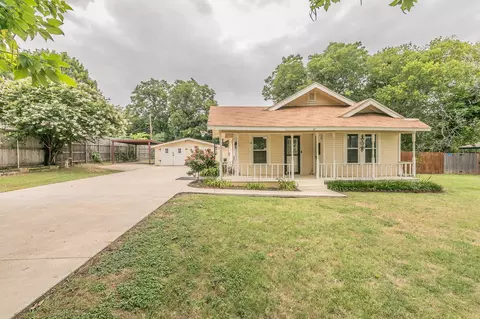 4206 Shorewood Dr, Arlington, TX 76016
