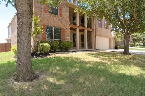 1220 Berkeley Dr, Burleson, TX 76028