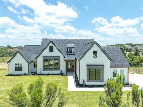 711 Green Canyon Ct, Hudson Oaks, TX 76087