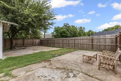 512 E Willingham St, Cleburne, TX 76031 photo 34