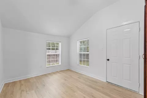 512 E Willingham St, Cleburne, TX 76031 photo 25