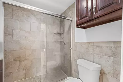 512 E Willingham St, Cleburne, TX 76031 photo 26