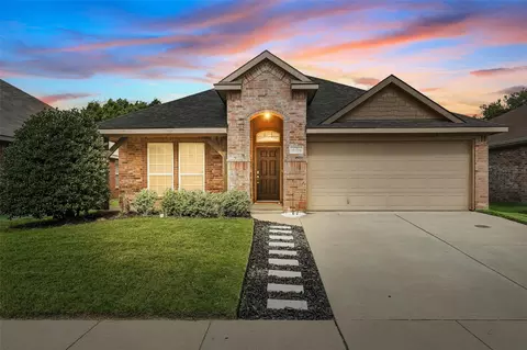 8716 Flying Ranch Rd, Fort Worth, TX 76134