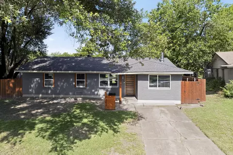 2549 Vickie St, Mesquite, TX 75149